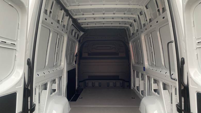 Mercedes-Benz Sprinter 315Cdi L2 Diesel Rwd 3.5t H2 Pro Van 9G-Tronic